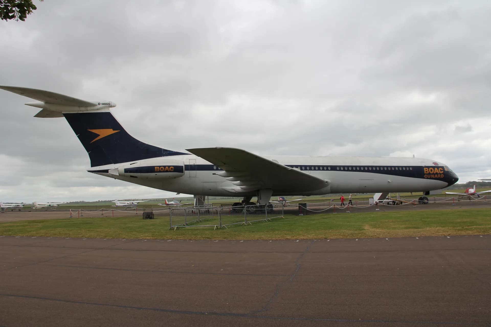 Vickers VC10 Super aircraft