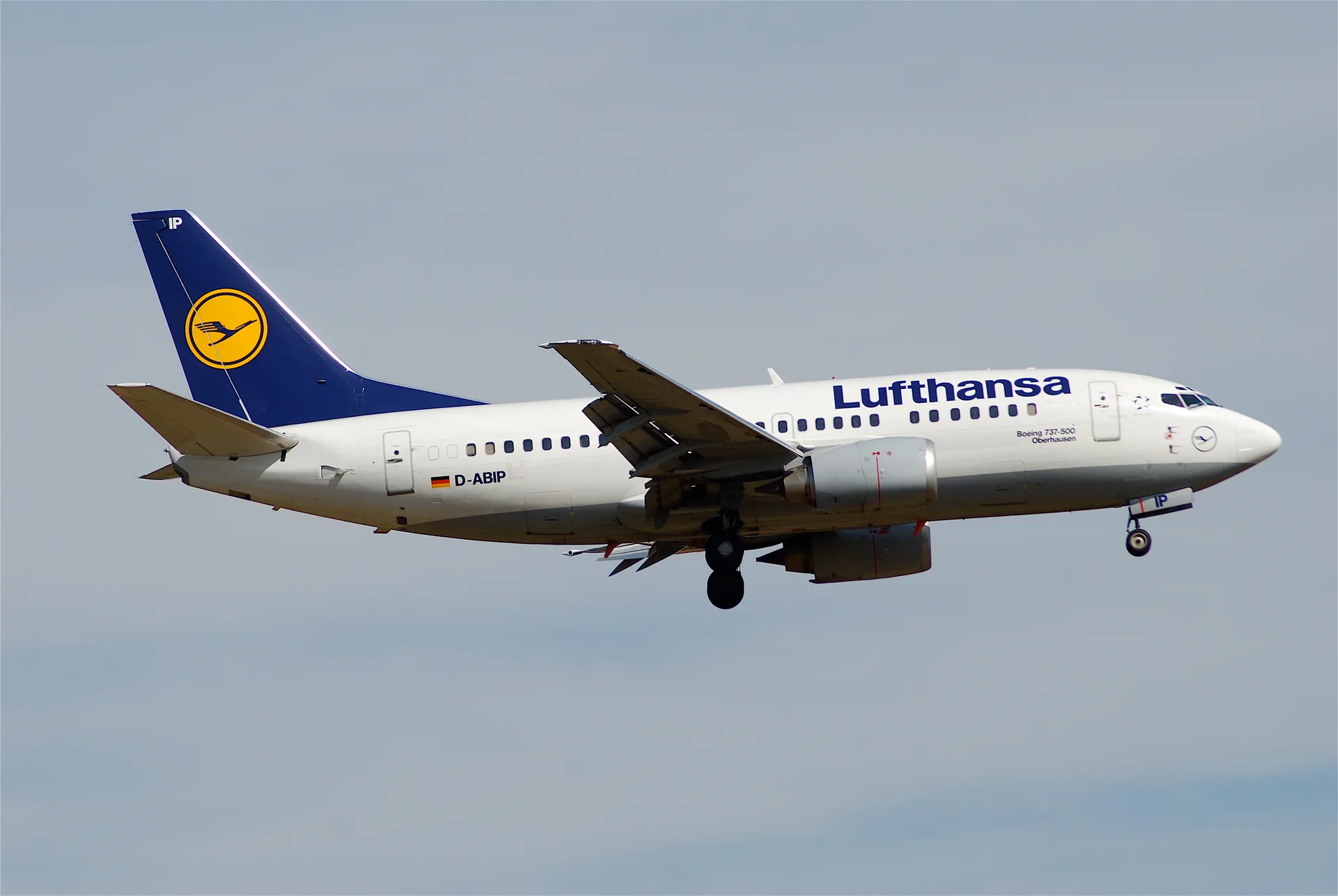 Boeing 737-500 aircraft