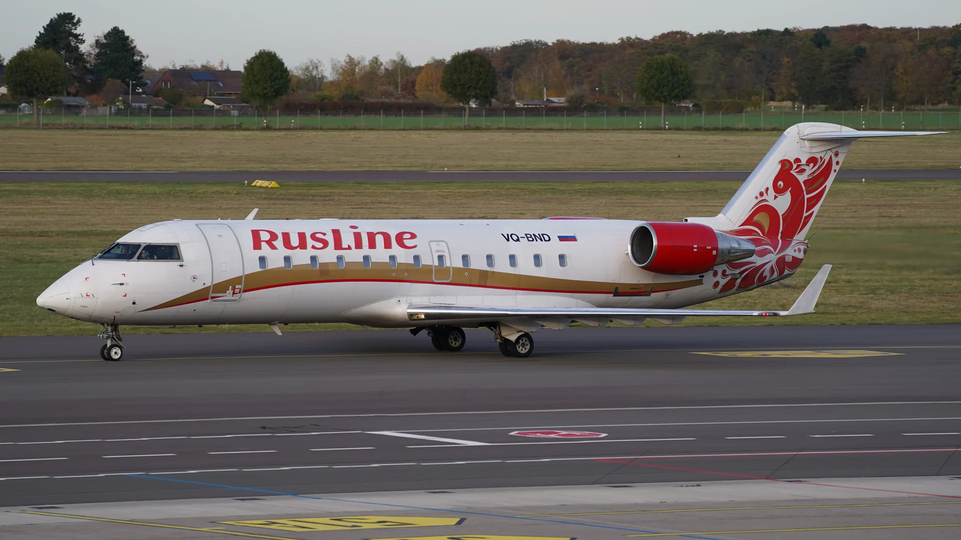 Bombardier CRJ-100 Series aircraft