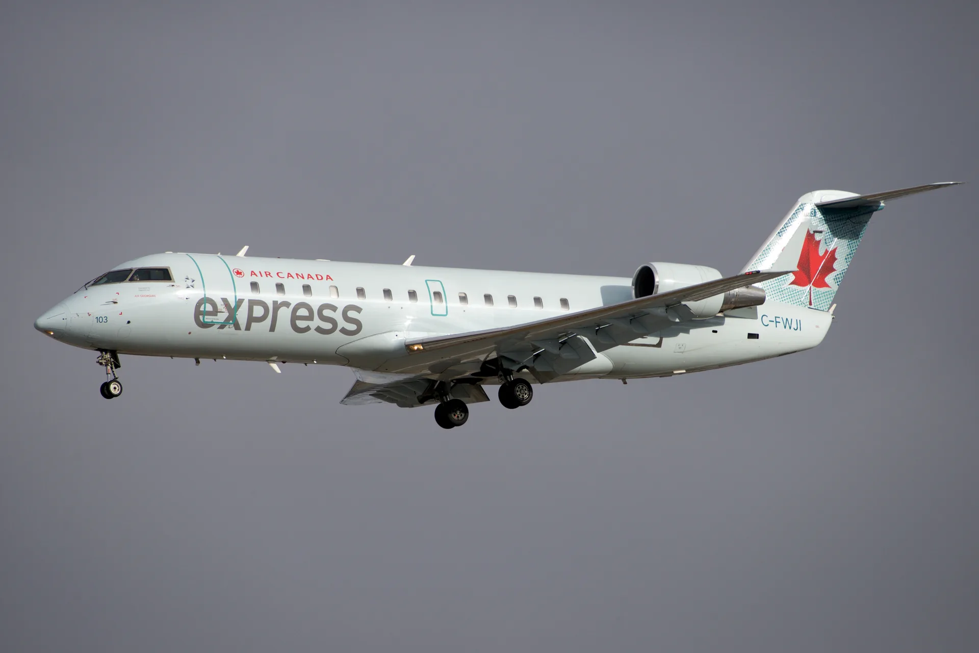 Bombardier CRJ-100 aircraft
