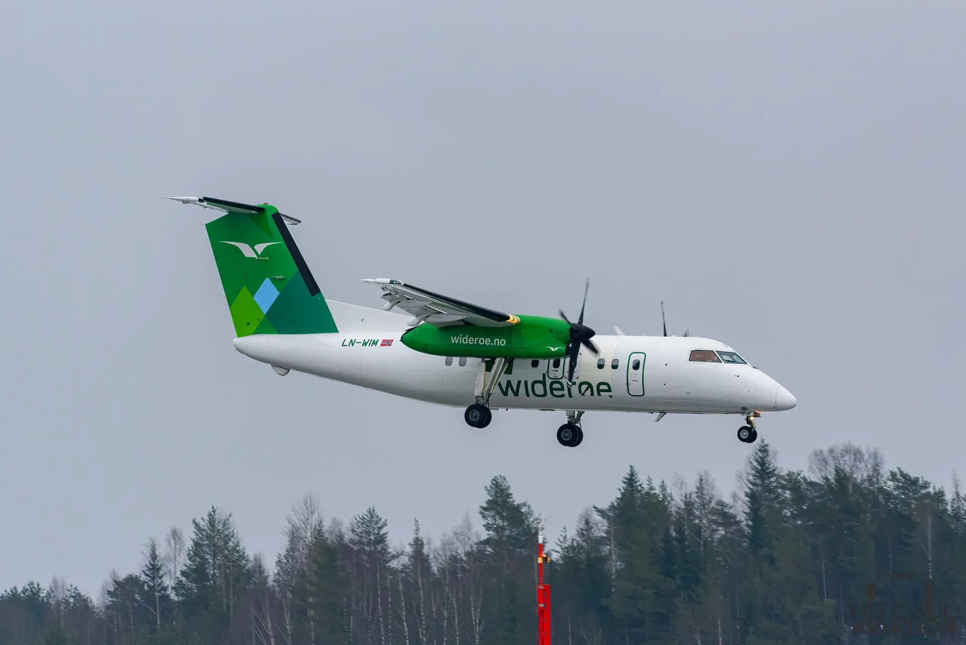 De Havilland Canada DHC-8-100 Dash 8 aircraft