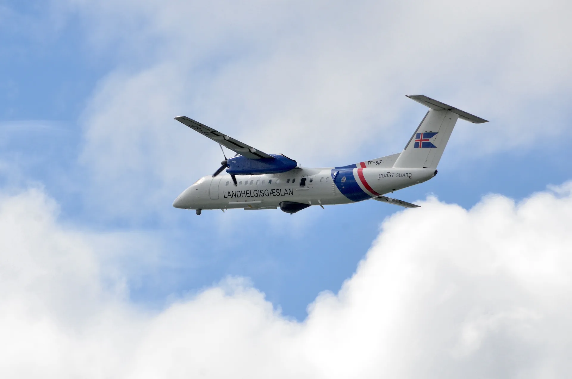 De Havilland Canada DHC-8-300 Dash 8 aircraft