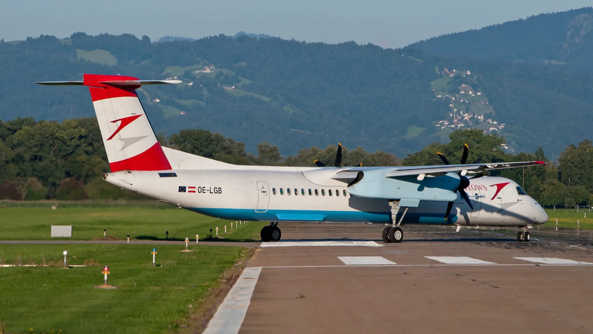 De Havilland Canada DHC-8-400 Dash 8 aircraft