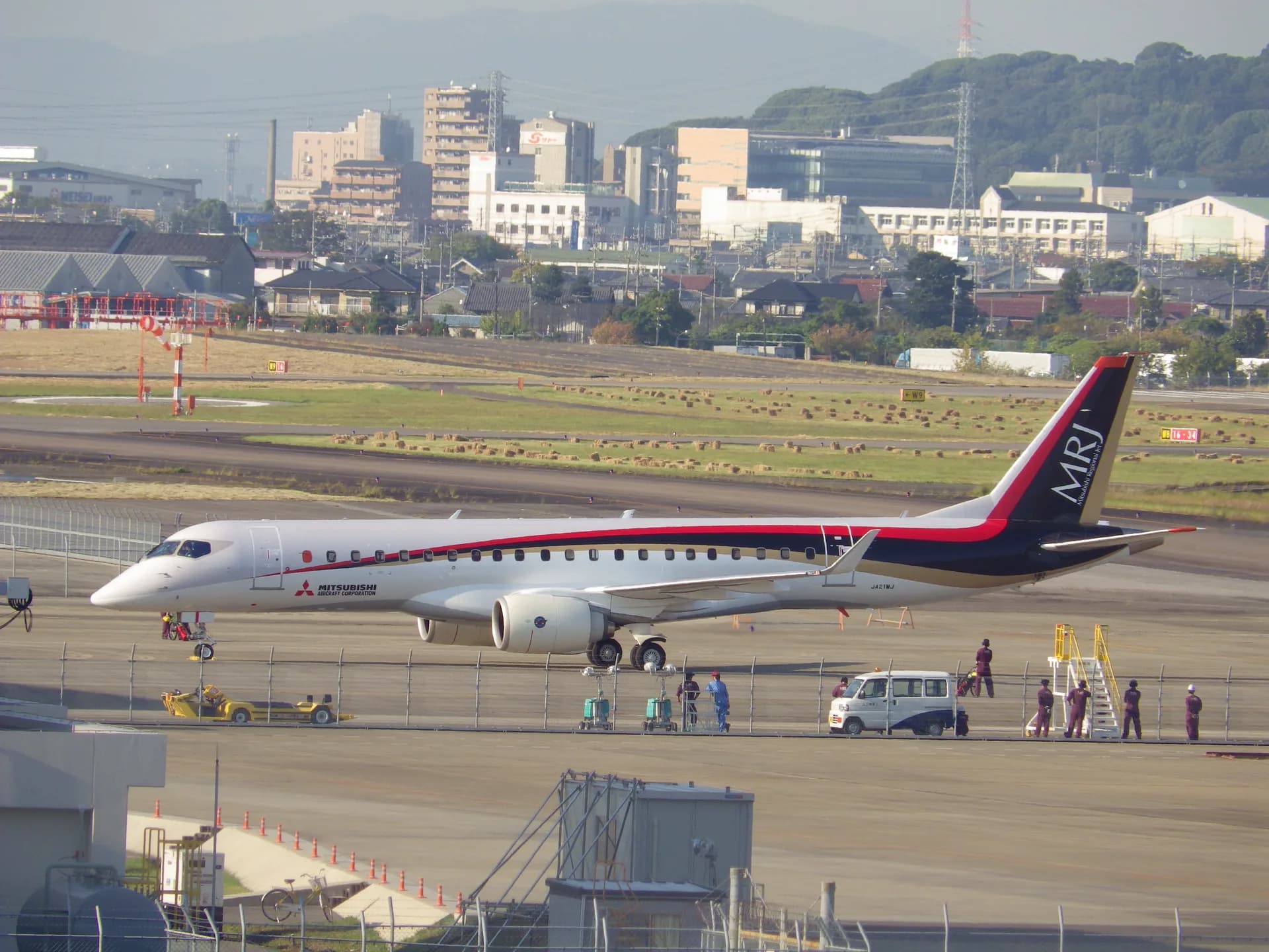 Mitsubishi SpaceJet aircraft